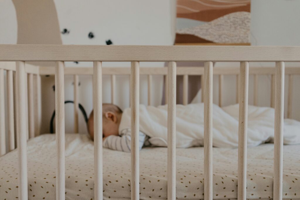 safe baby crib